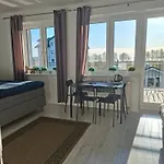 Azalia 32 L Проживание в семье
