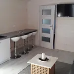 Azalia 32 L Проживание в семье