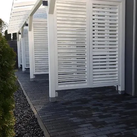 Azalia 32 L Quarto em Acomodações Particulares