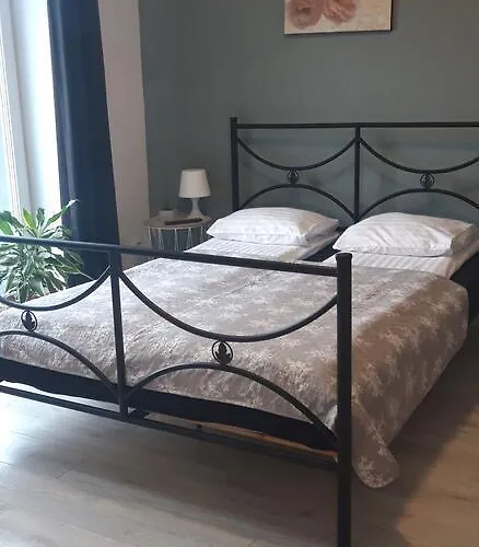 Pansiyon Azalia 32 L